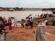 Mutane 600 Sun Mutu 600 Sun Bata A wata Ambaliyar ruwa